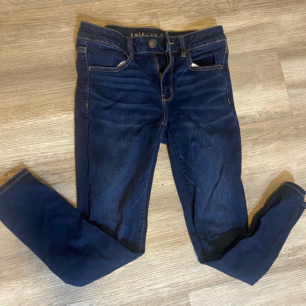 LIKE NEW American eagle jean